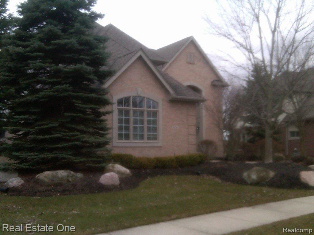1436 Kentfield Drive Rochester, MI 48307 - Photo 3 of 20 Beautfully Landscaped