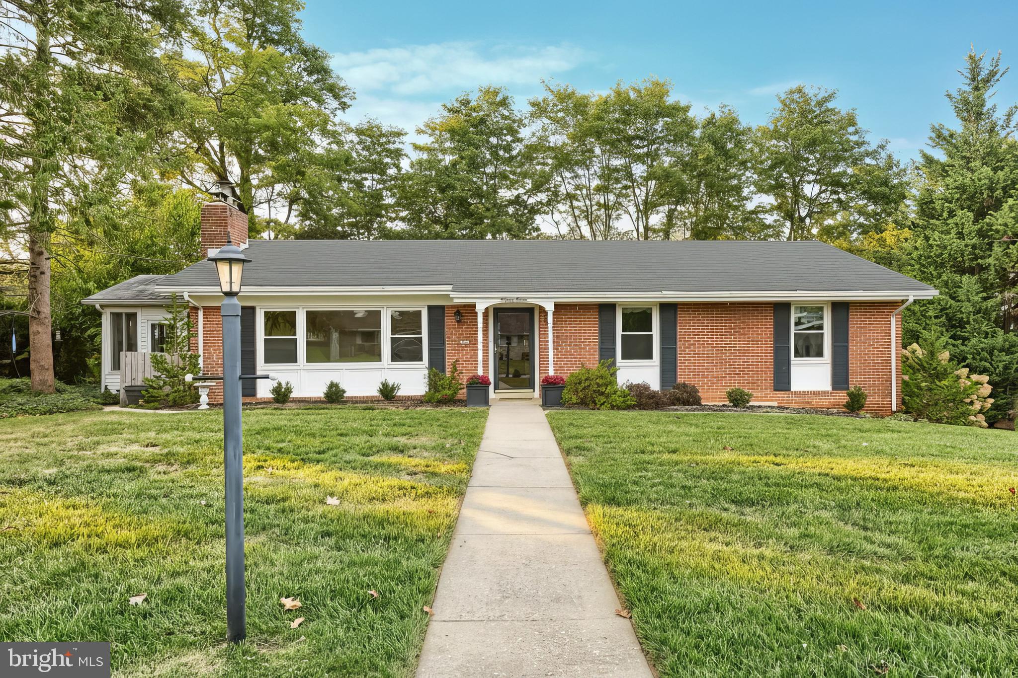 1311 Ruxton Road York, PA 17403 - Photo 2 of 39 Gallery Image 2