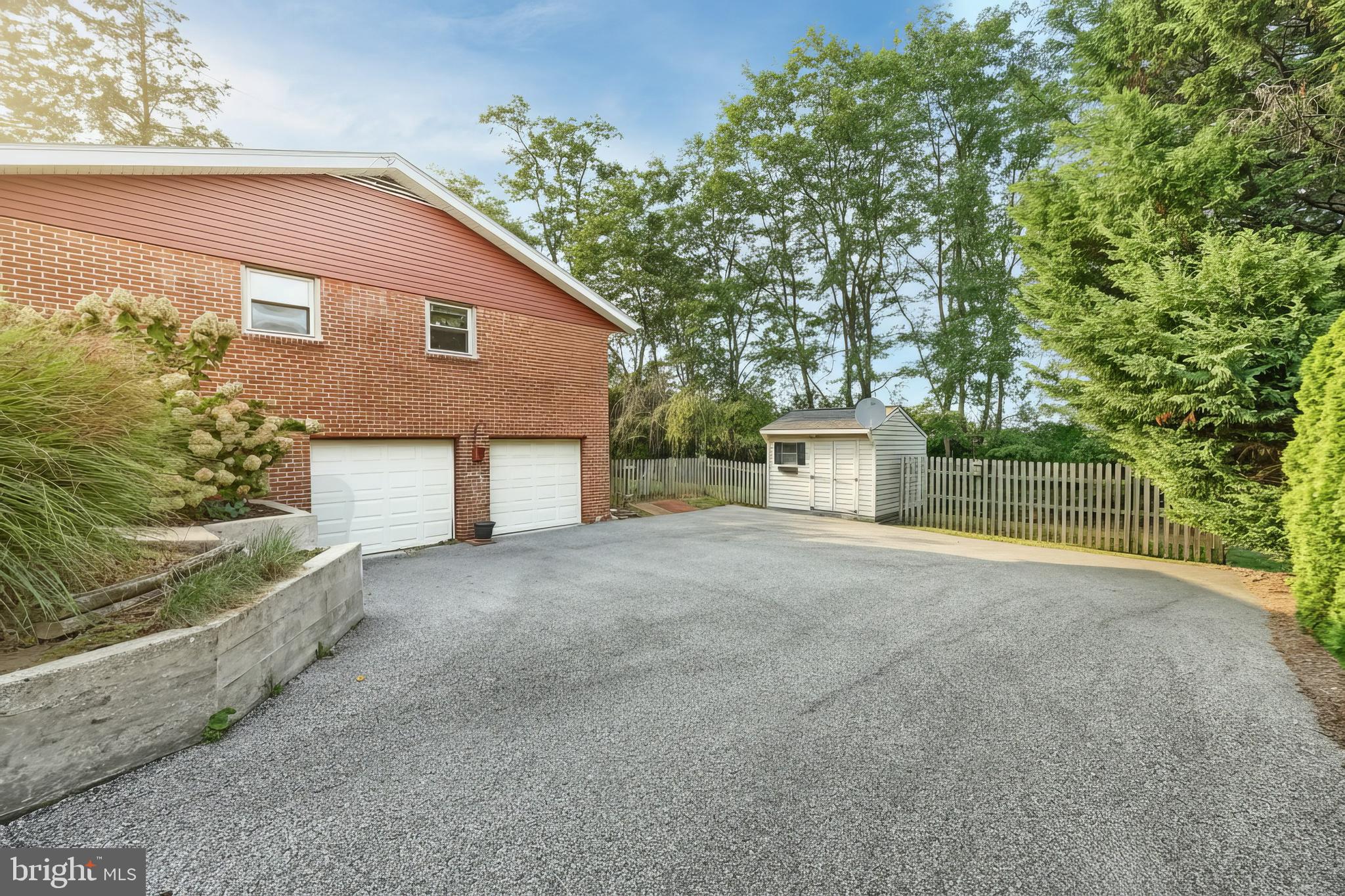 1311 Ruxton Road York, PA 17403 - Photo 4 of 39 Gallery Image 4