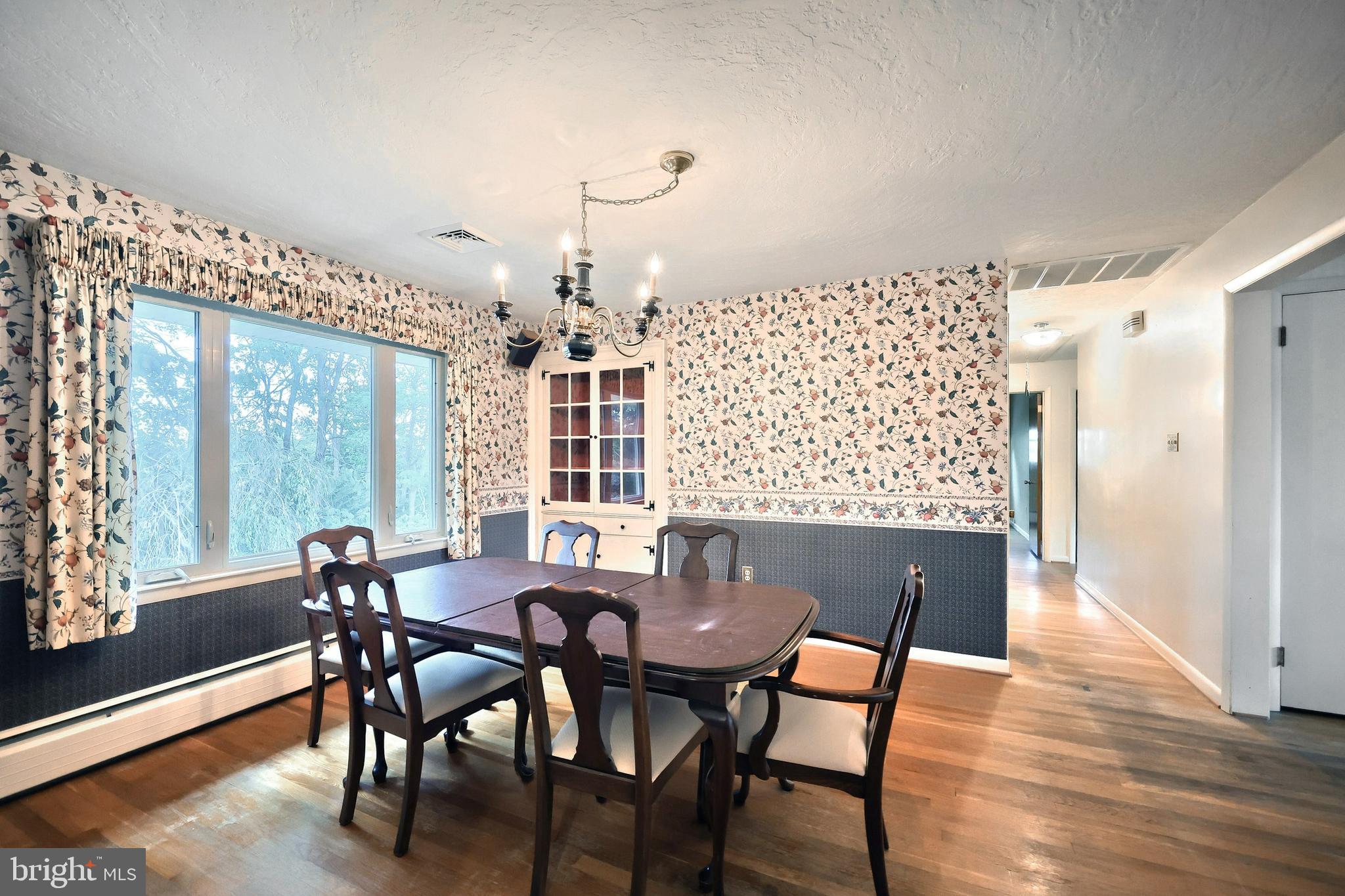1311 Ruxton Road York, PA 17403 - Photo 6 of 39 Gallery Image 6