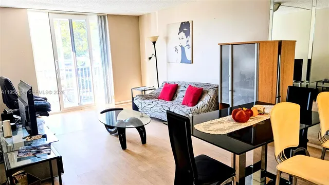 $1,650 | 16851 Northeast 23rd Avenue, Unit A217, North Miami Beach, FL 33160
