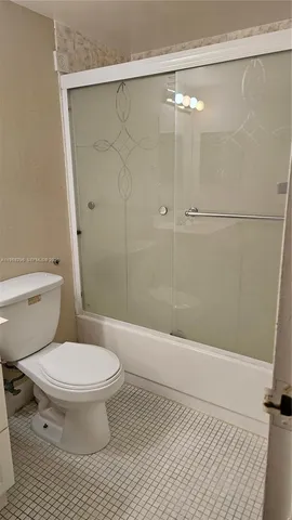 $1,650 | 16851 Northeast 23rd Avenue, Unit A217, North Miami Beach, FL 33160