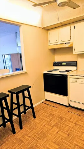 $1,650 | 16851 Northeast 23rd Avenue, Unit A217, North Miami Beach, FL 33160