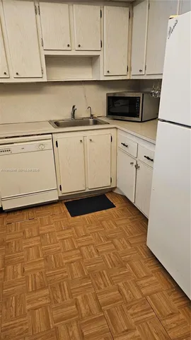 $1,650 | 16851 Northeast 23rd Avenue, Unit A217, North Miami Beach, FL 33160