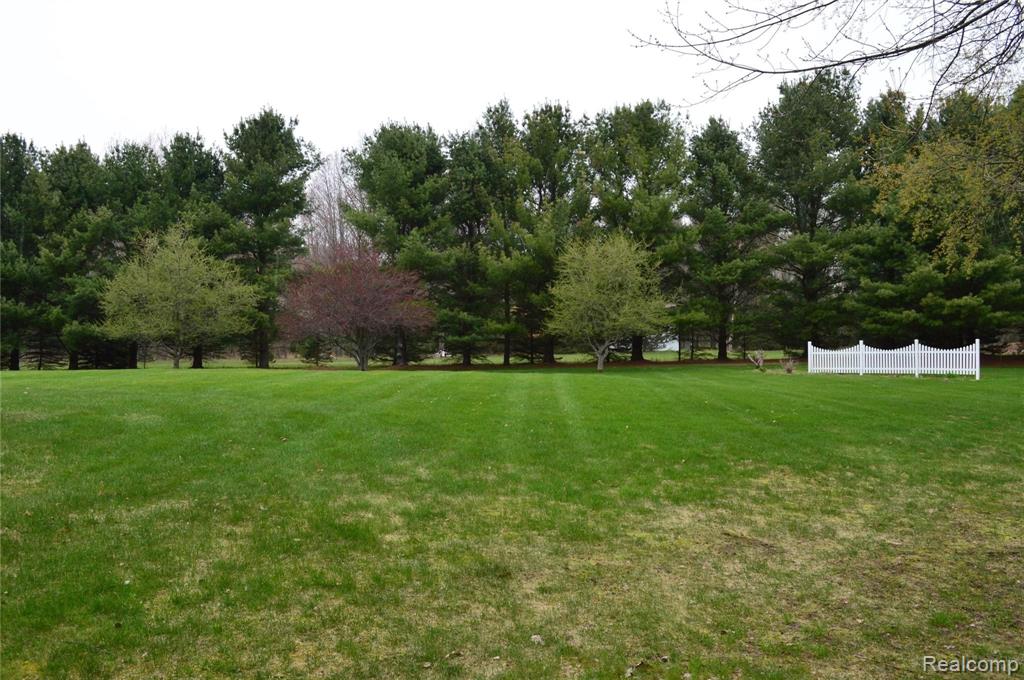 1191 Riley Road Caro, MI 48723 - Photo 9 of 27
