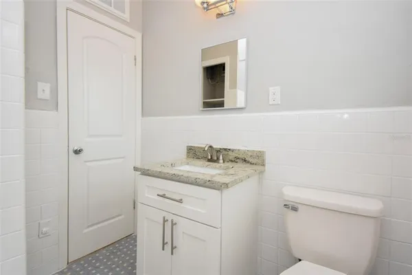 $1,100 | 1028 Northeast 3rd Avenue, Gainesville, FL 32601