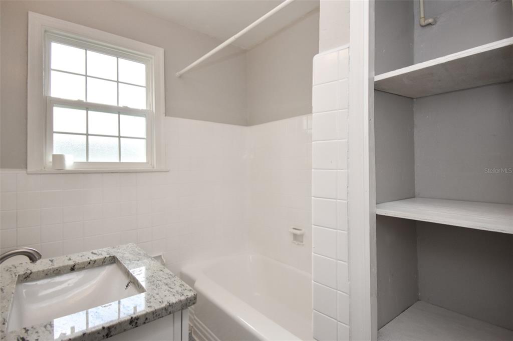 1028 Northeast 3rd Avenue Gainesville, FL 32601 - Photo 12 of 13