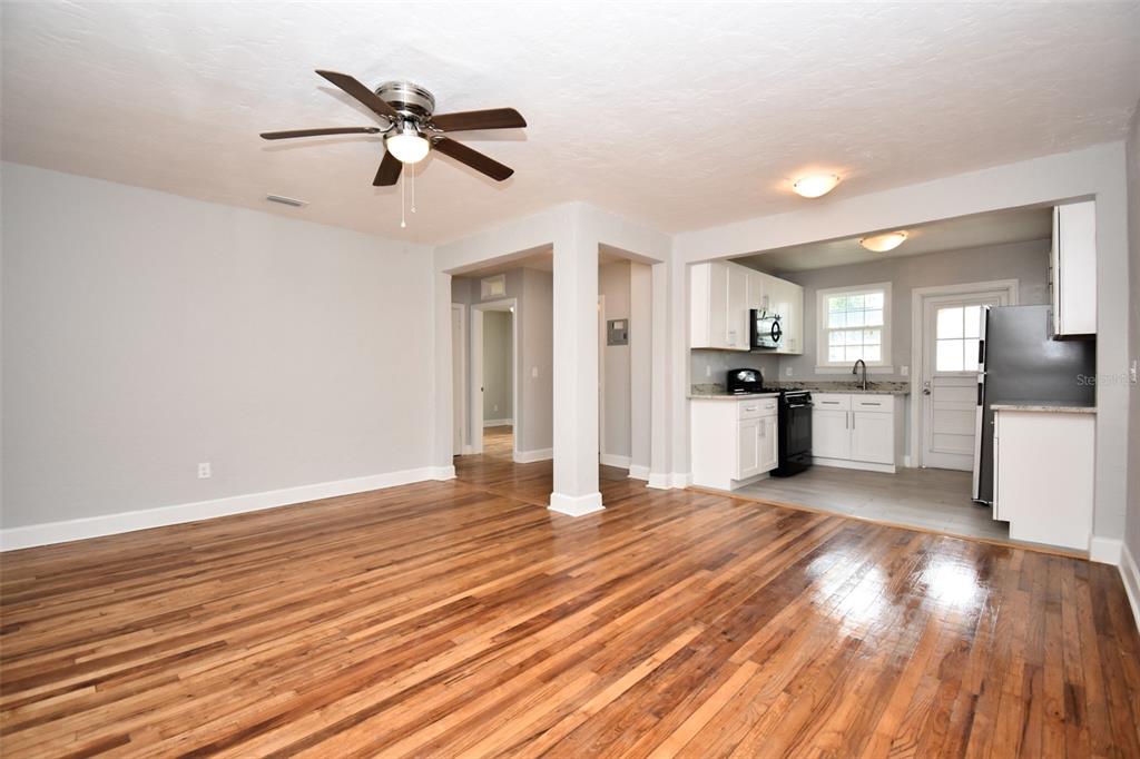 1028 Northeast 3rd Avenue Gainesville, FL 32601 - Photo 2 of 13