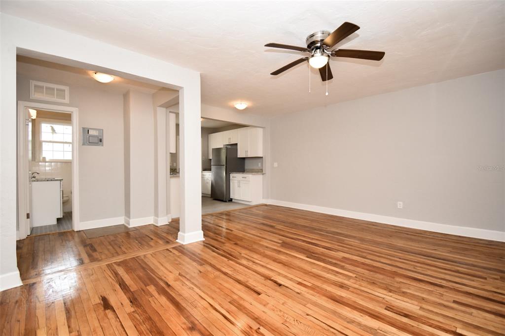 1028 Northeast 3rd Avenue Gainesville, FL 32601 - Photo 6 of 13