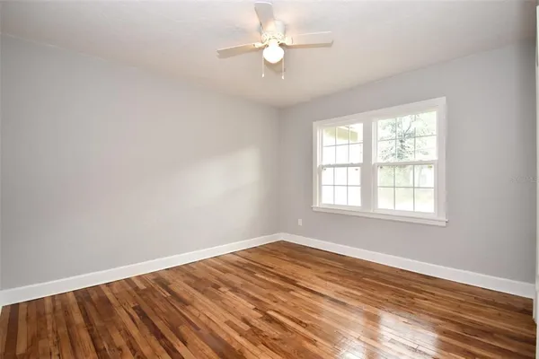 $1,100 | 1028 Northeast 3rd Avenue, Gainesville, FL 32601