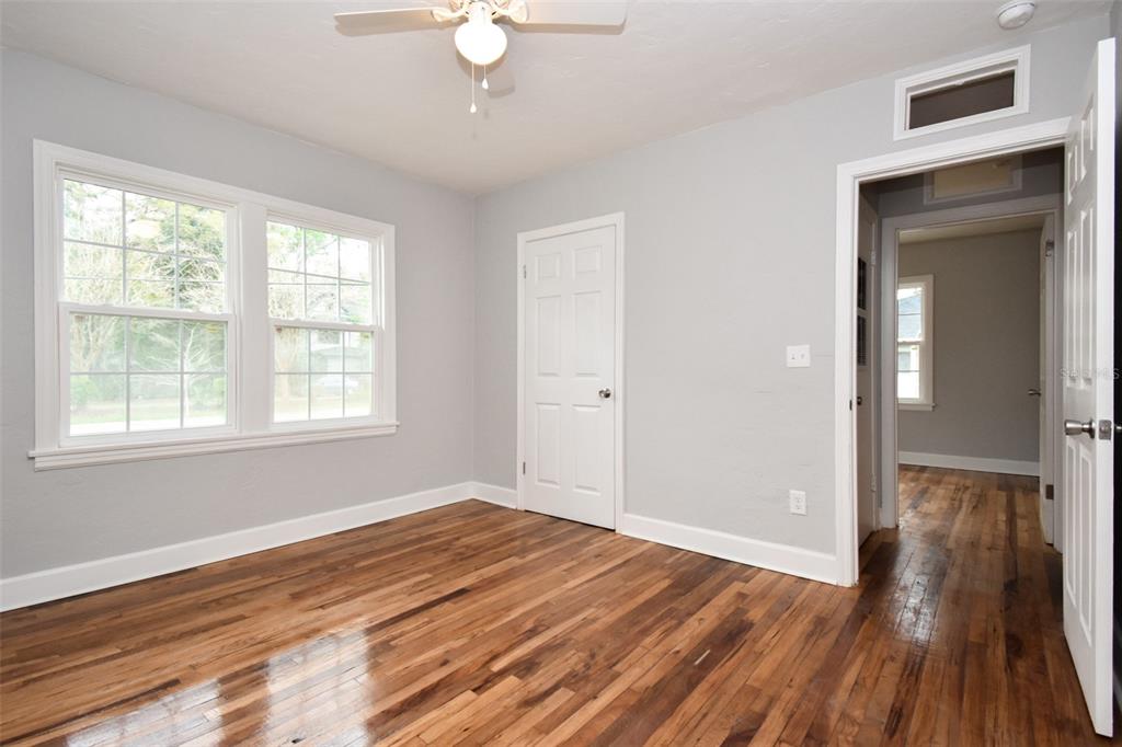 1028 Northeast 3rd Avenue Gainesville, FL 32601 - Photo 8 of 13