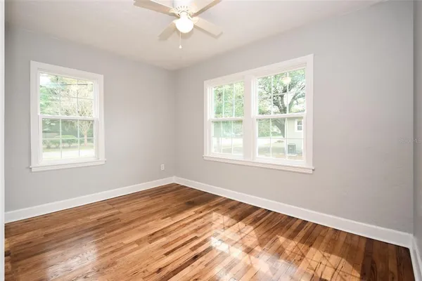 $1,100 | 1028 Northeast 3rd Avenue, Gainesville, FL 32601