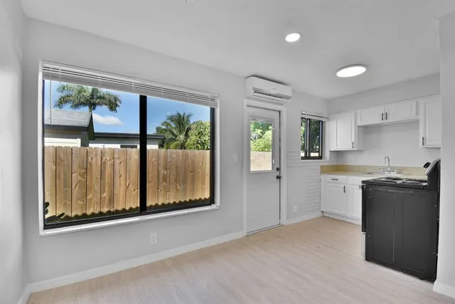 $1,550 | 6101 Northwest 9th Court, Unit 2, Pompano Beach, FL 33063