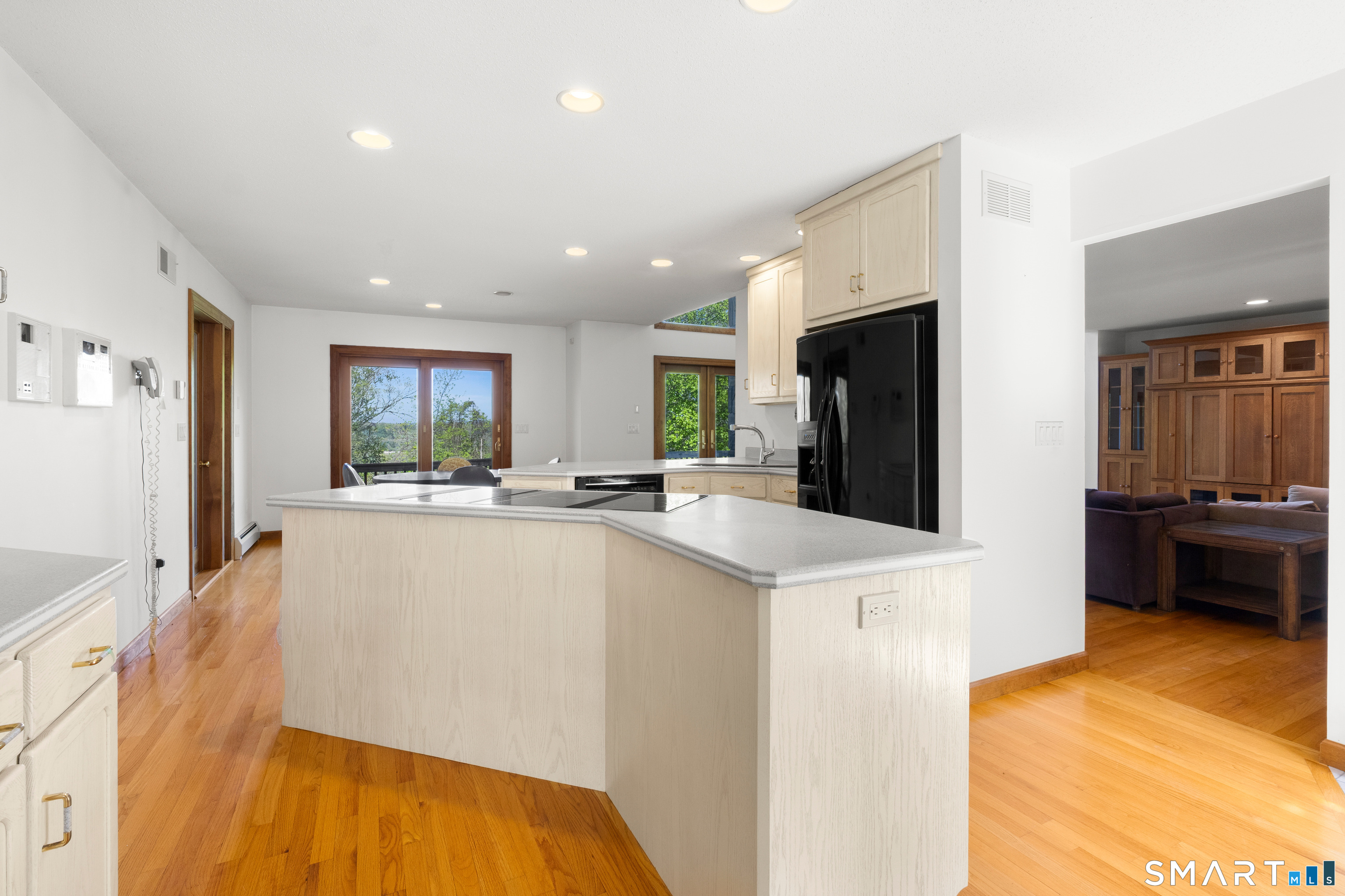 81 Anderson Road Pomfret, CT 06259 - Photo 7 of 30