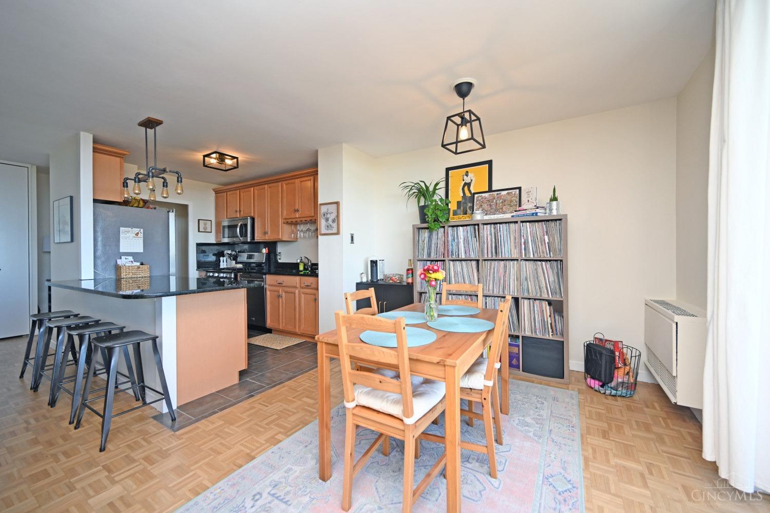 2324 Madison Road, Unit 1105 Cincinnati, OH 45208 - Photo 15 of 40 Gallery Image 15
