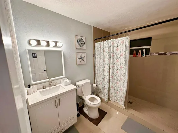 $550,000 | 601 Northwest 38th Street, Deerfield Beach, FL 33064