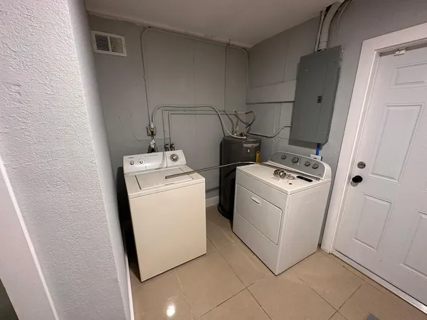 $550,000 | 601 Northwest 38th Street, Deerfield Beach, FL 33064