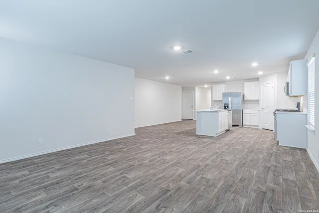 $1,600 | 263 Pigeon Green, San Antonio, TX 78253