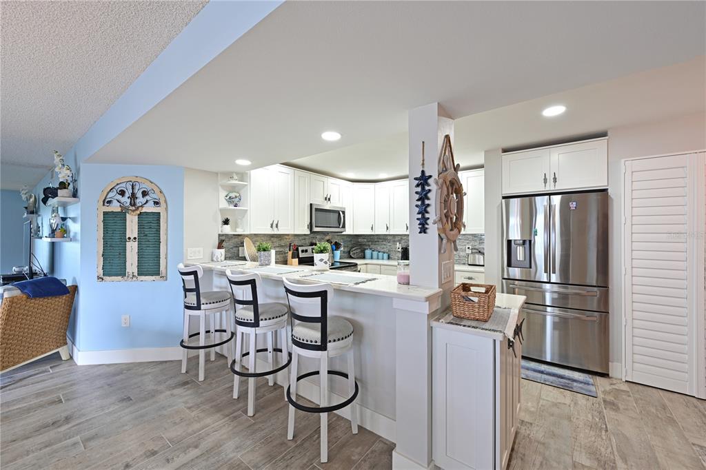 1319 Perico Point Circle Bradenton, FL 34209 - Photo 12 of 59