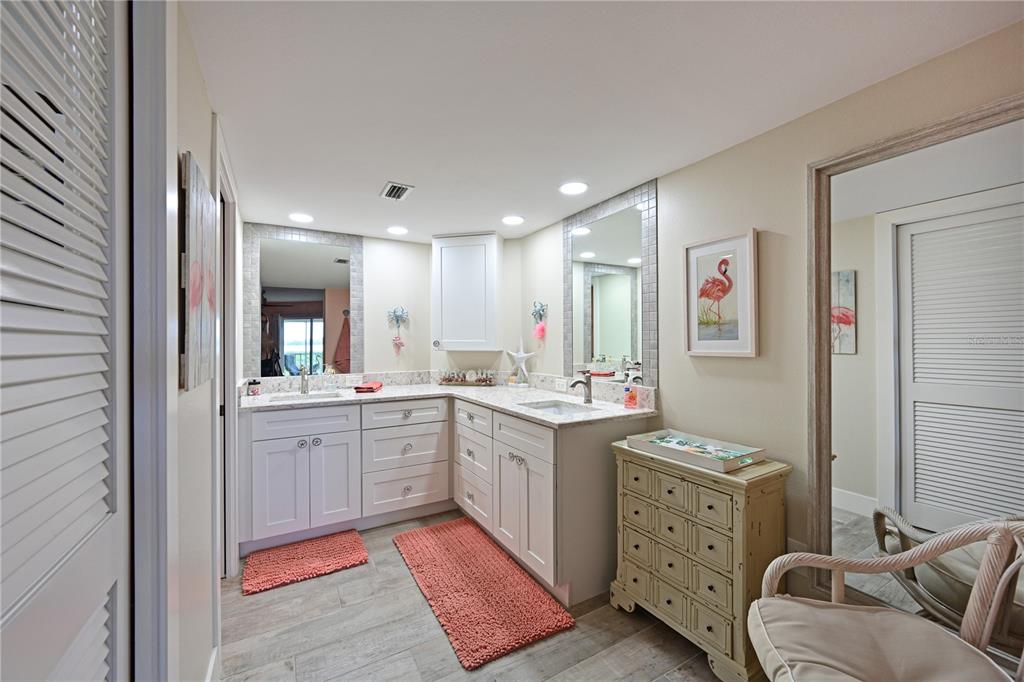 1319 Perico Point Circle Bradenton, FL 34209 - Photo 19 of 59