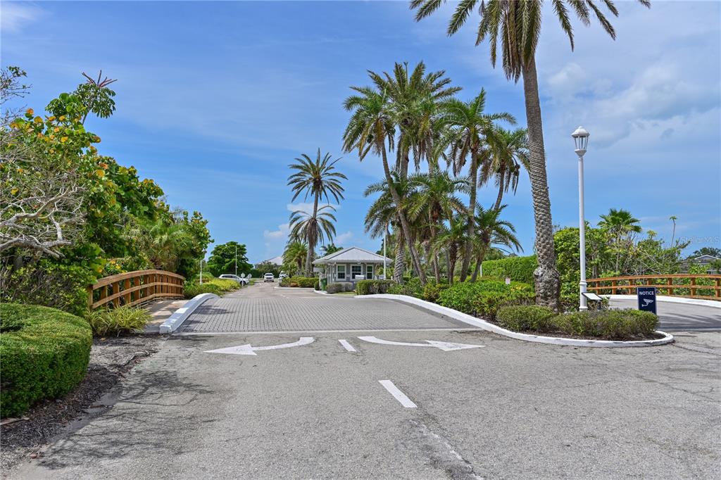 1319 Perico Point Circle Bradenton, FL 34209 - Photo 35 of 59