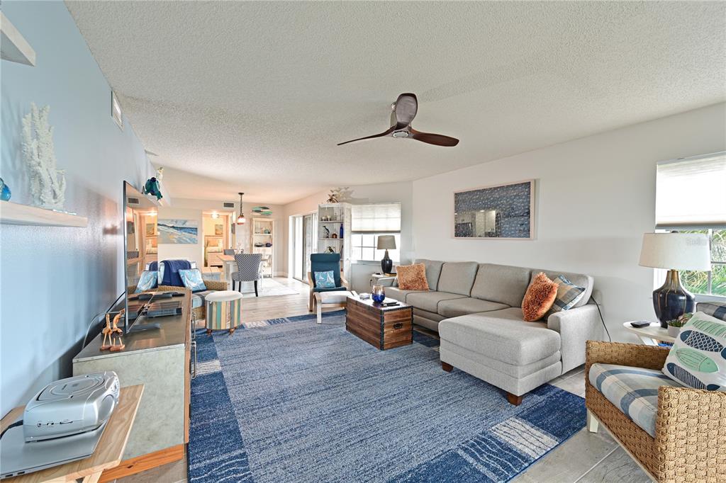 1319 Perico Point Circle Bradenton, FL 34209 - Photo 7 of 59