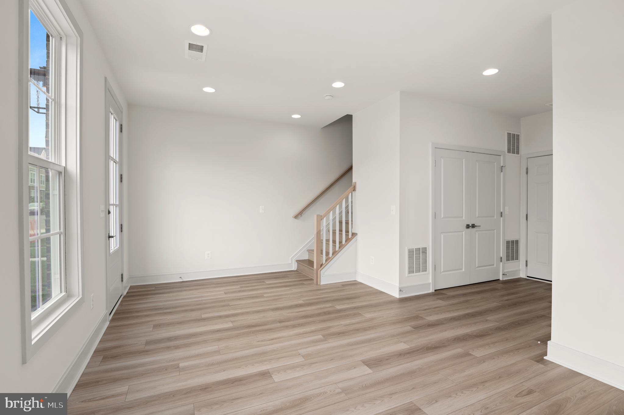 14534 Alsace Lane Gainesville, VA 20155 - Photo 4 of 44