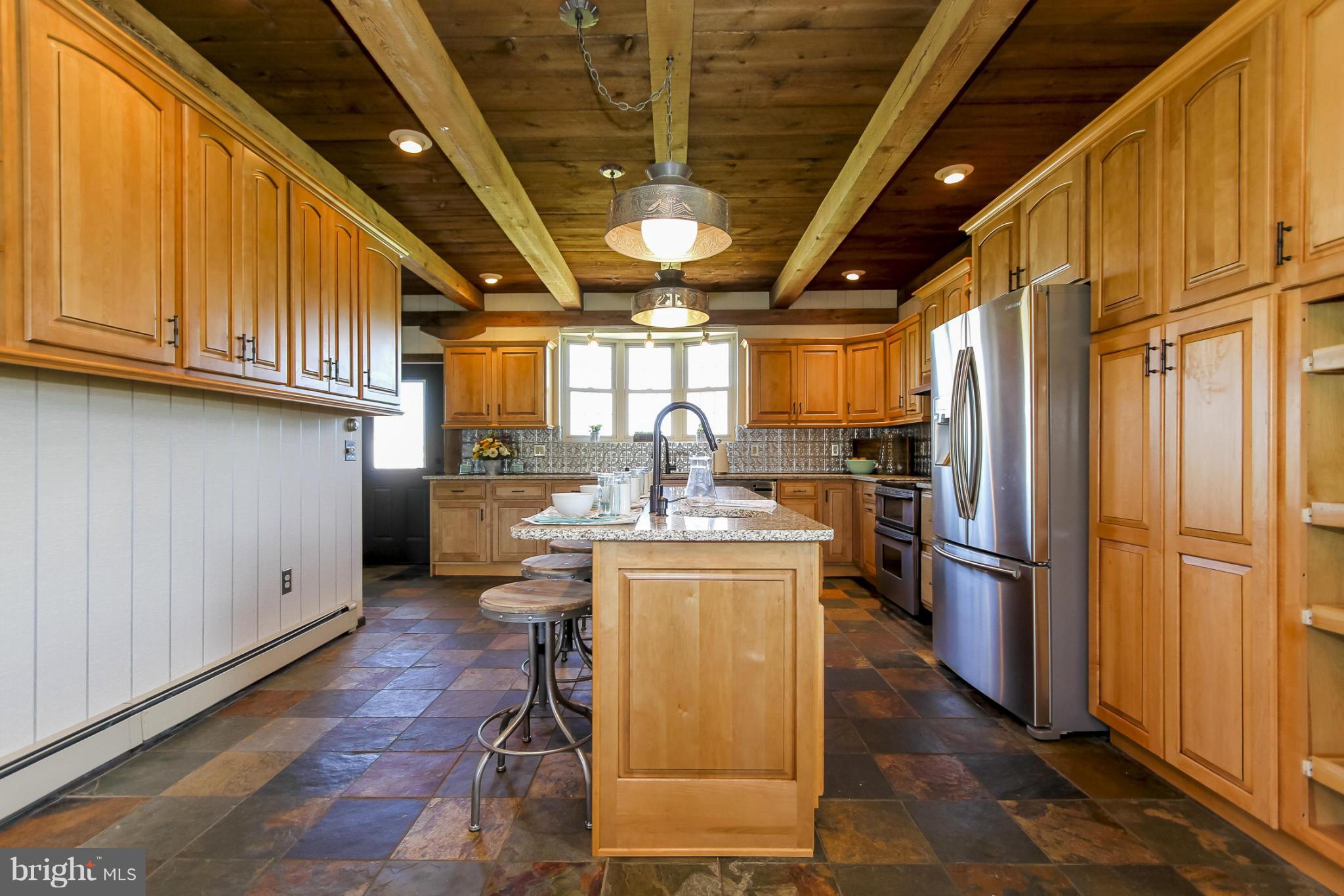 6451 Pamadeva Road Hanover, PA 17331 - Photo 12 of 29 Kitchen