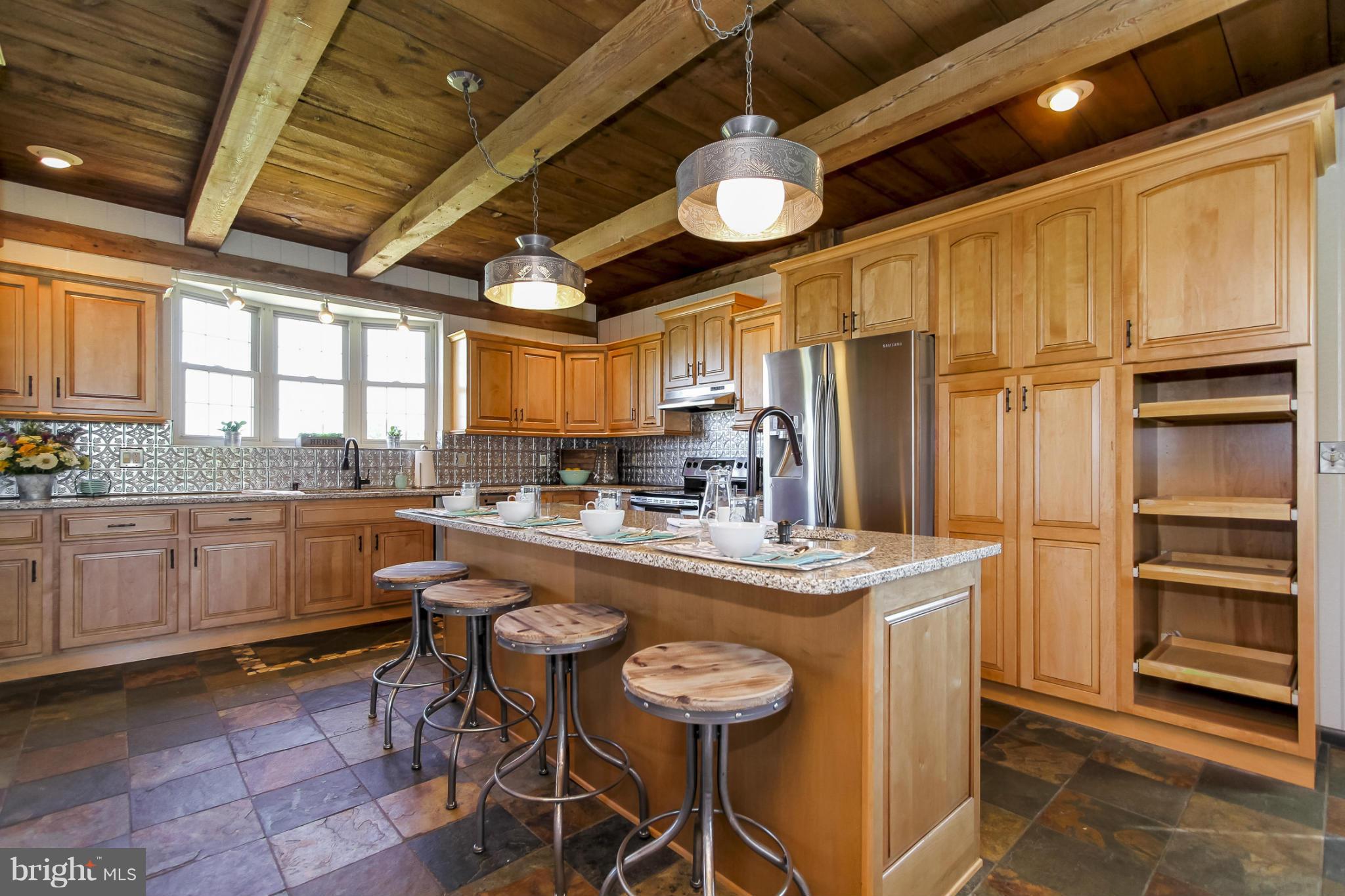 6451 Pamadeva Road Hanover, PA 17331 - Photo 13 of 29 Kitchen