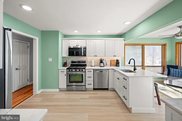 $479,000 | 803 Del Grove Avenue, Newark, DE 19713