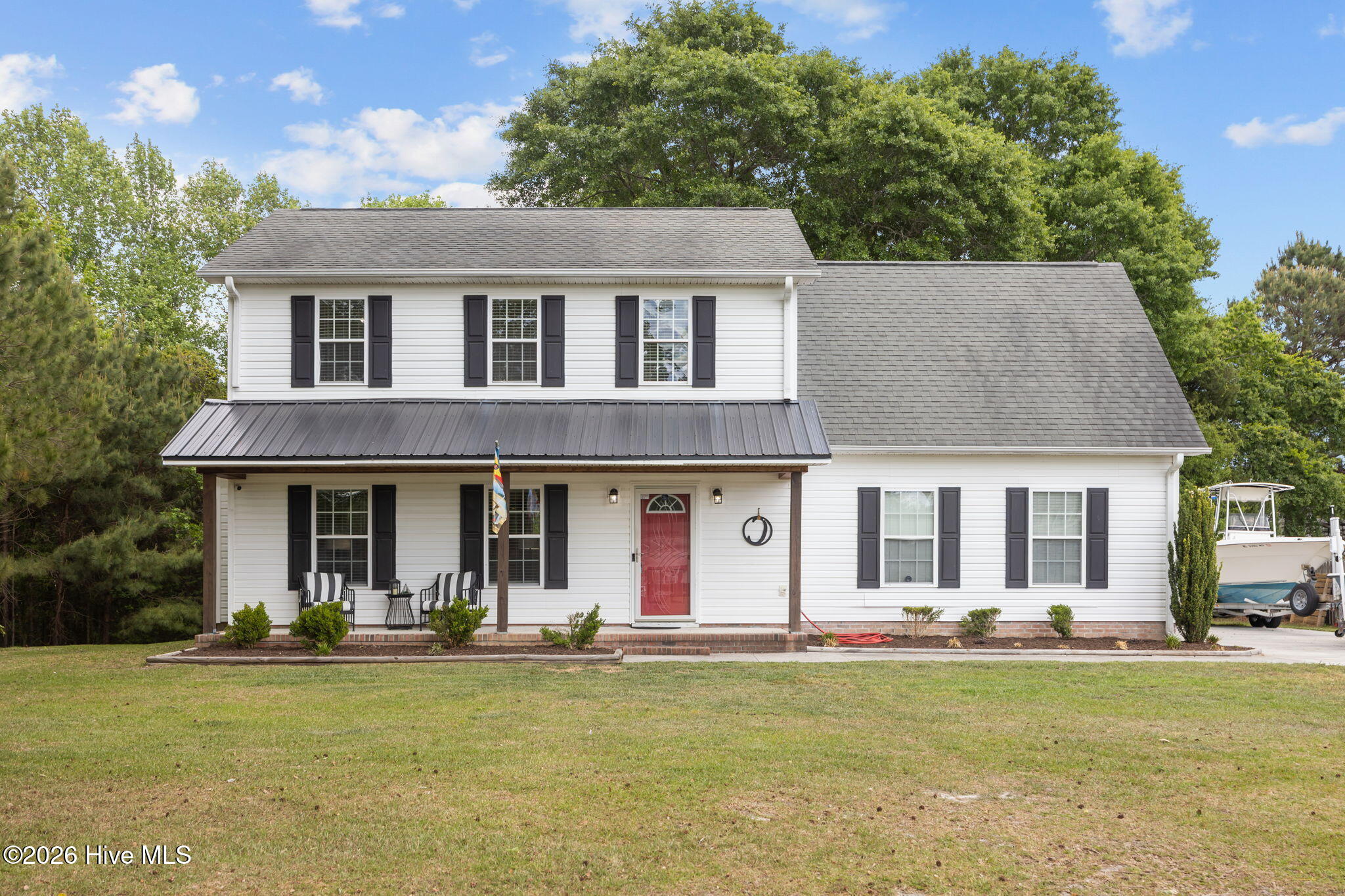 1-web-or-mls-116 Mandy Ln 98