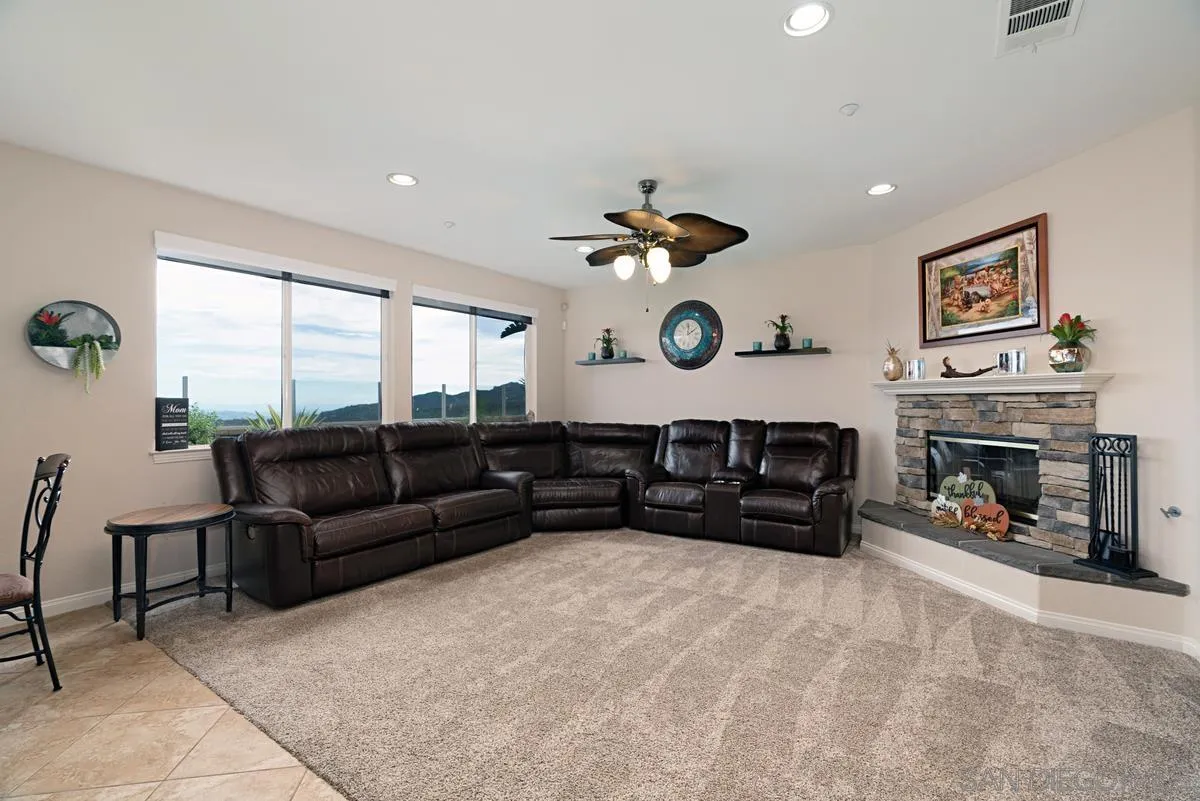 10689 Laurel Path Escondido, CA 92026 - Photo 12 of 51
