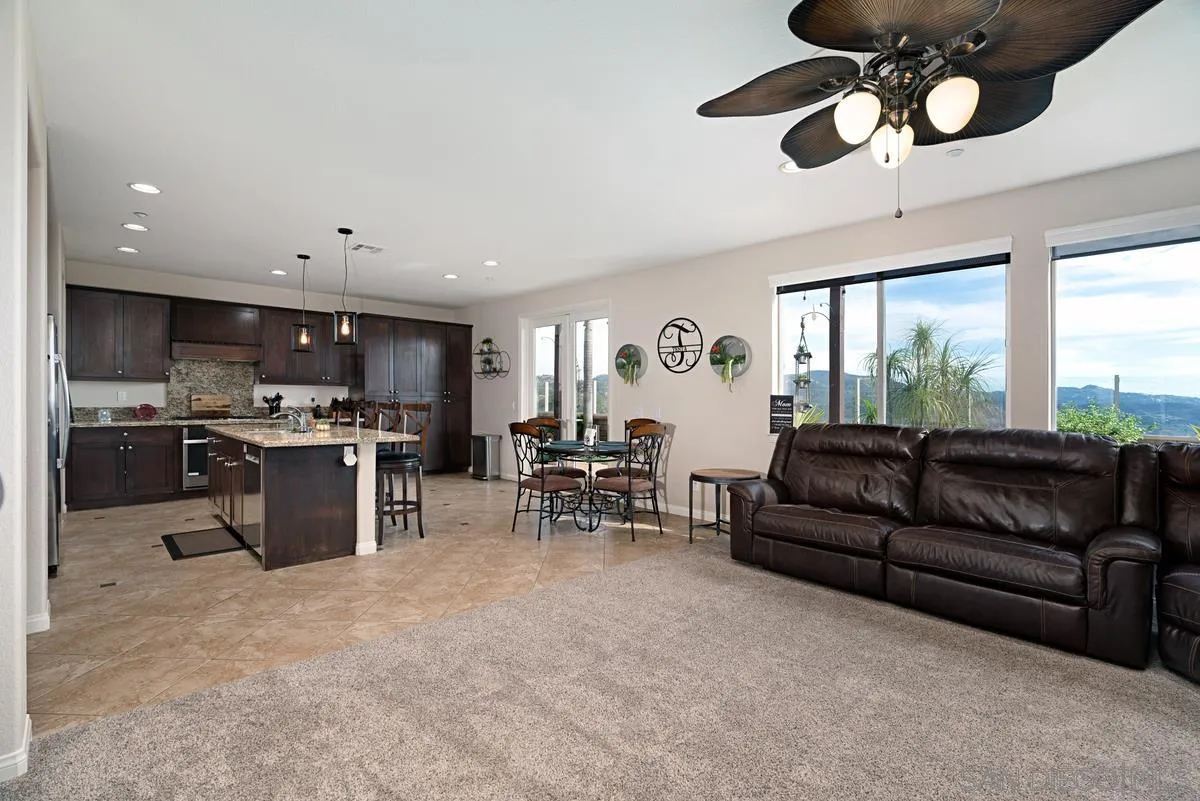 10689 Laurel Path Escondido, CA 92026 - Photo 14 of 51