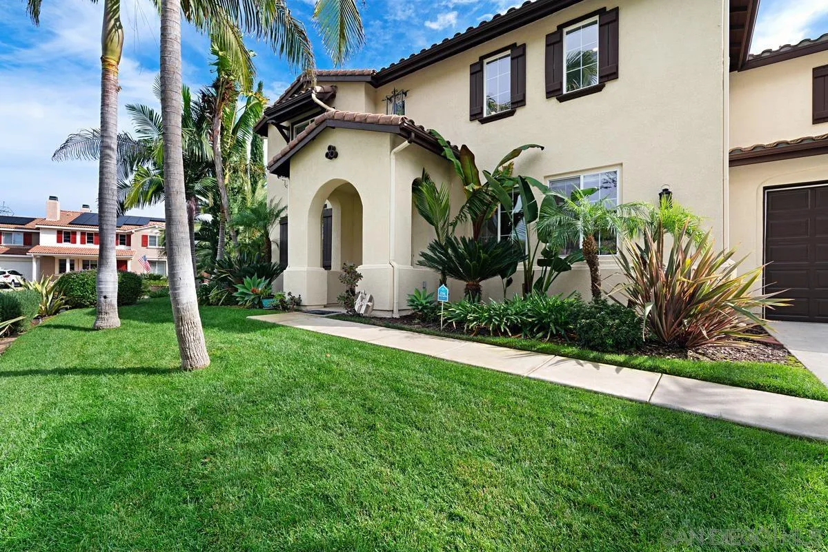 10689 Laurel Path Escondido, CA 92026 - Photo 3 of 51