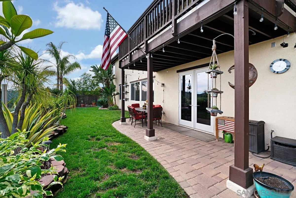 10689 Laurel Path Escondido, CA 92026 - Photo 32 of 48 a view of outdoor space with porch and patio