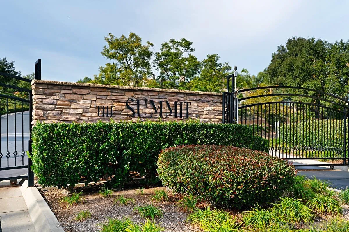 10689 Laurel Path Escondido, CA 92026 - Photo 47 of 48 a view of a garden