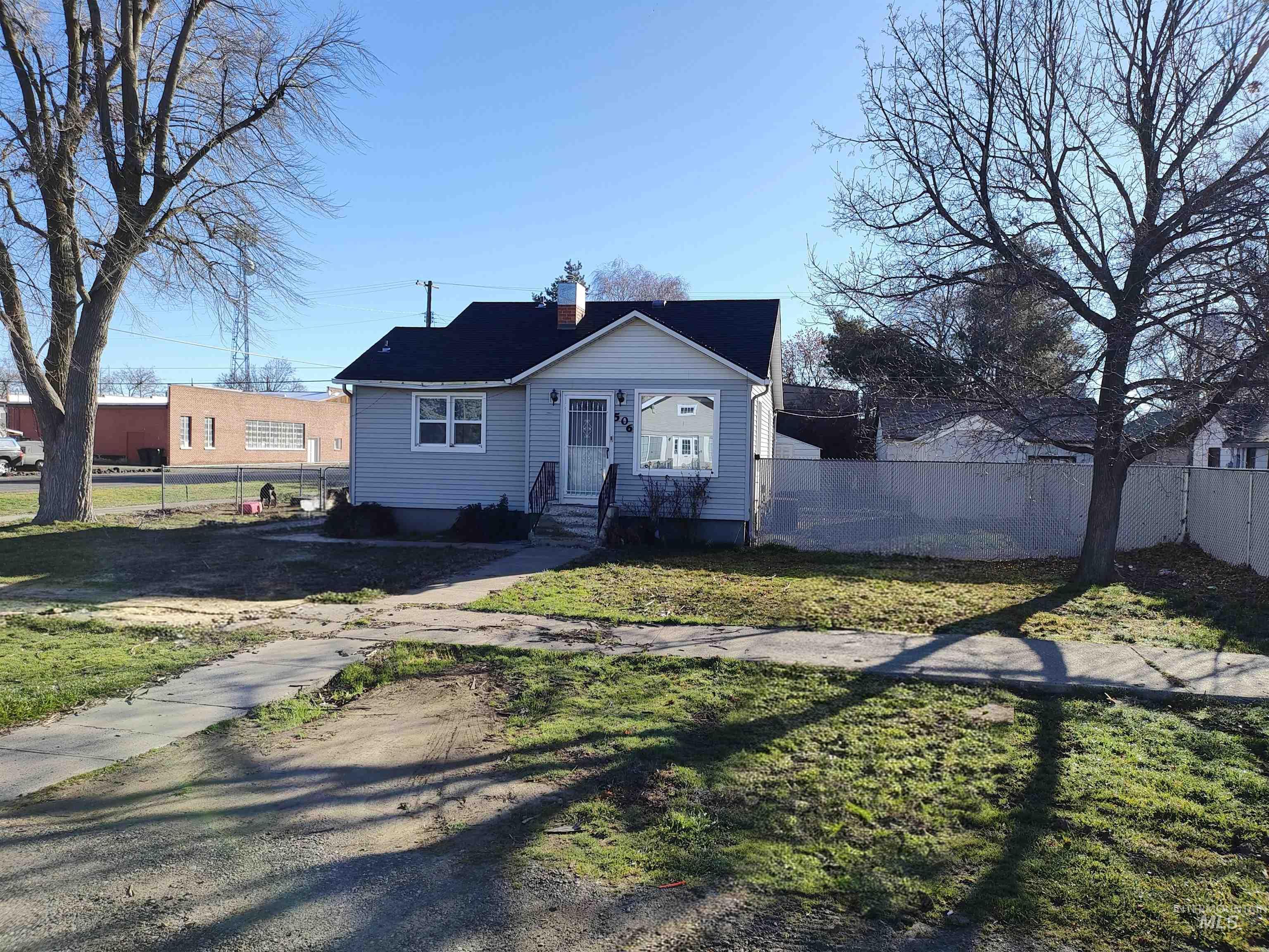 506 California Street Gooding, ID 83330 - Photo 1 of 15