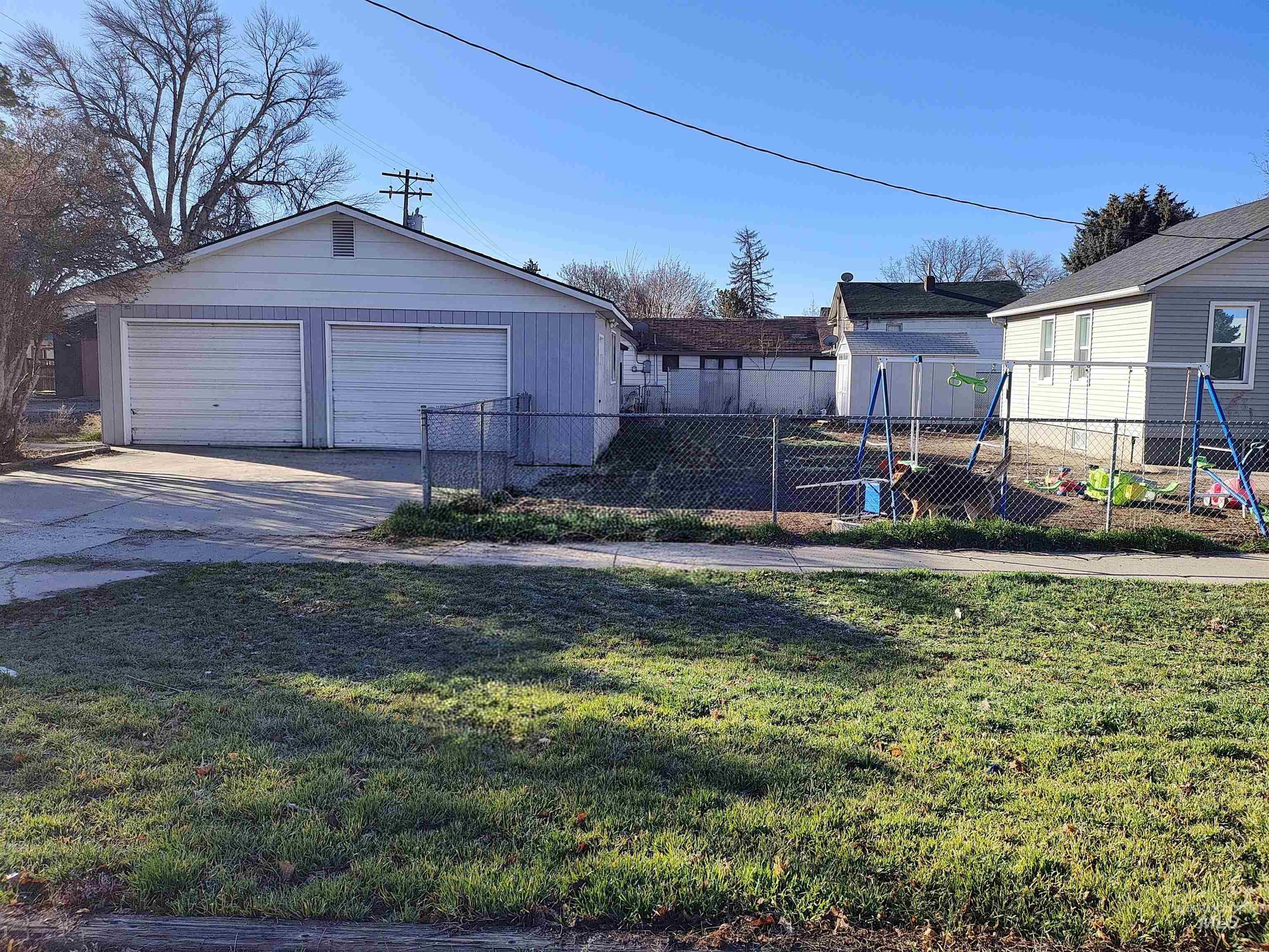 506 California Street Gooding, ID 83330 - Photo 3 of 15