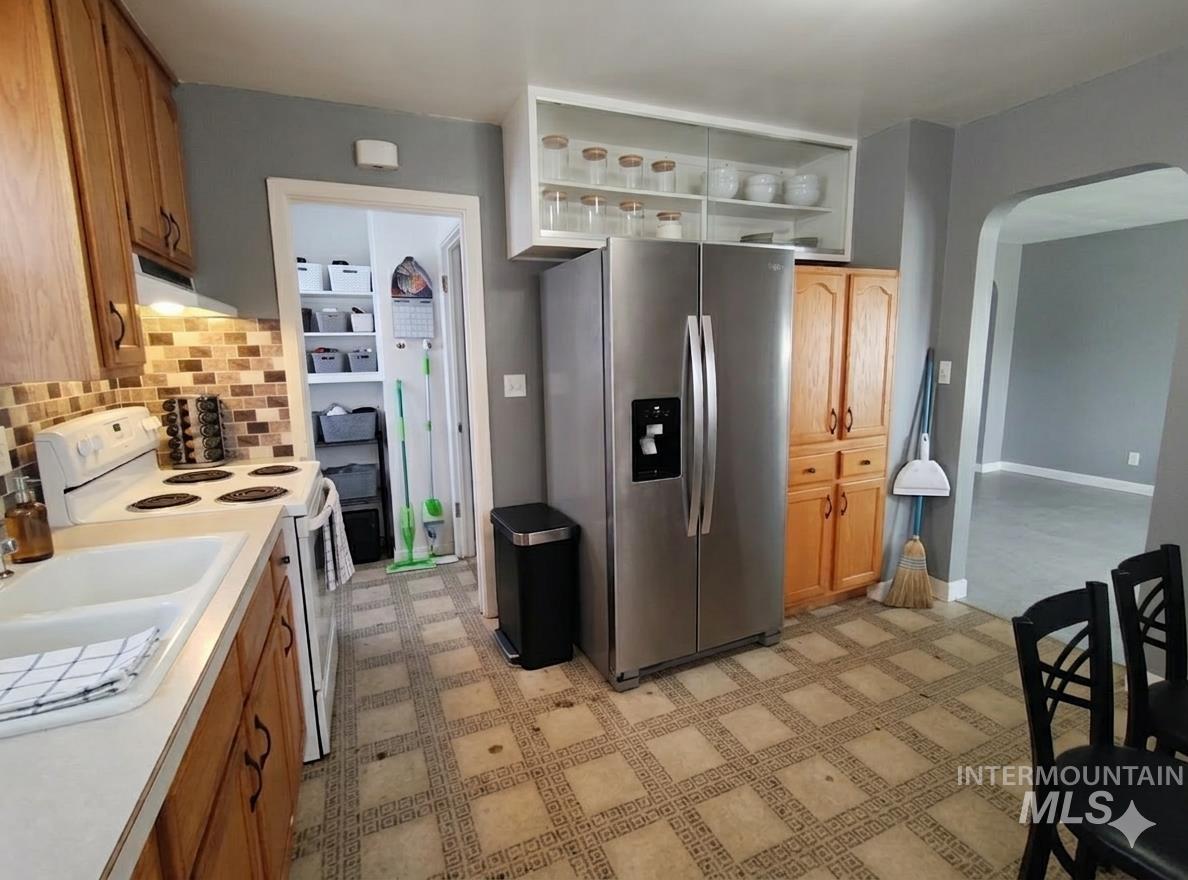 506 California Street Gooding, ID 83330 - Photo 10 of 15