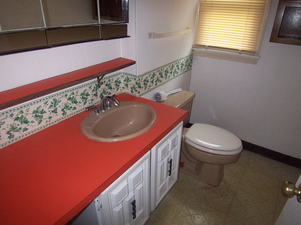 16 Paine Road Randolph, MA 02368 - Photo 7 of 8 Gallery Image 7