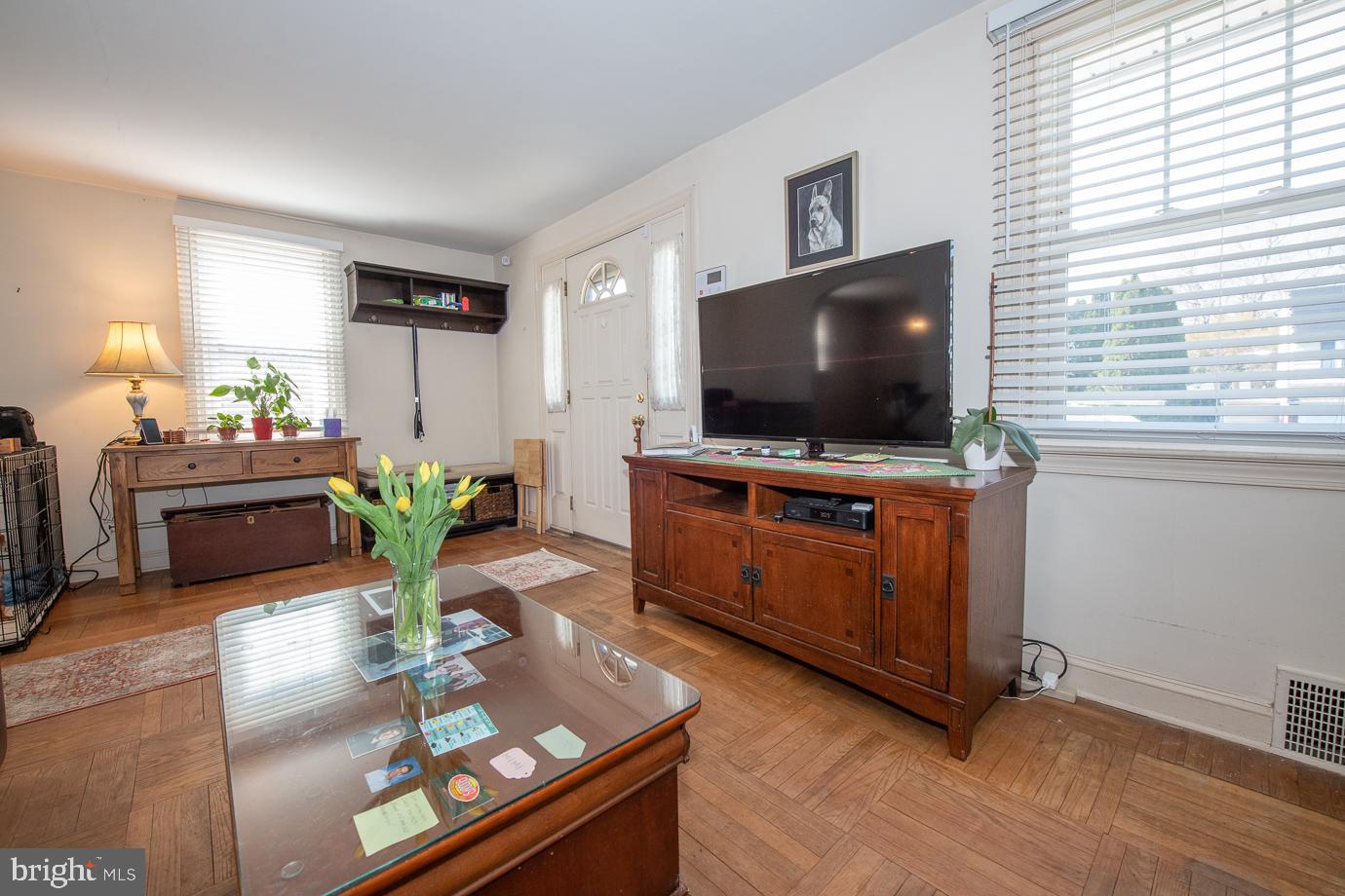 397 Grange Road Wayne, PA 19087 - Photo 10 of 31 Living Room