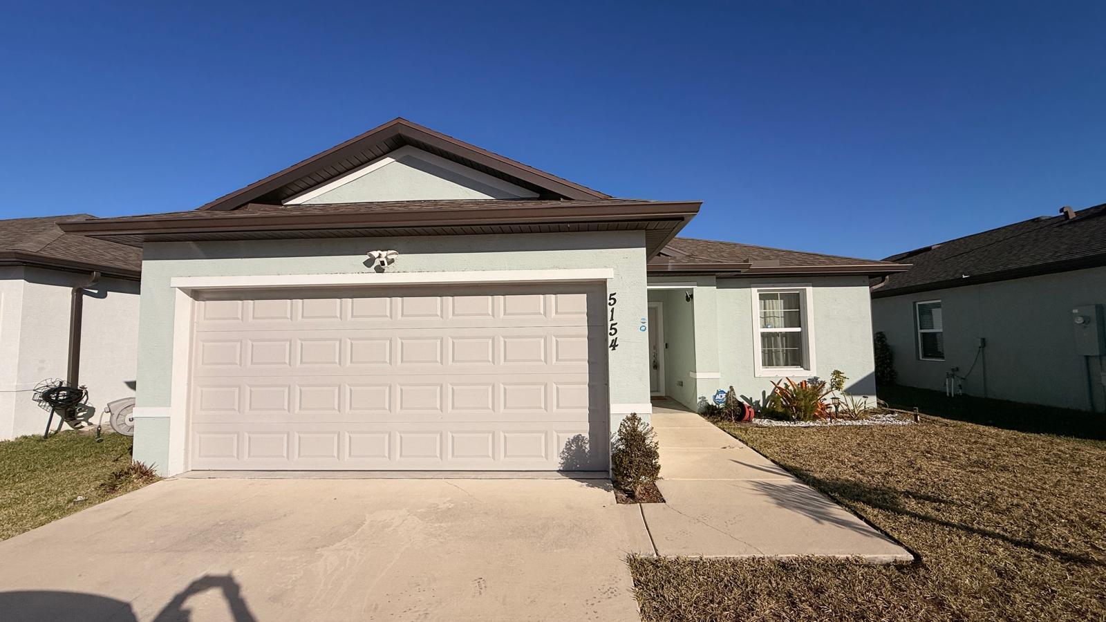 5154 Armina Place Fort Pierce, FL 34951 - Photo 2 of 38 35