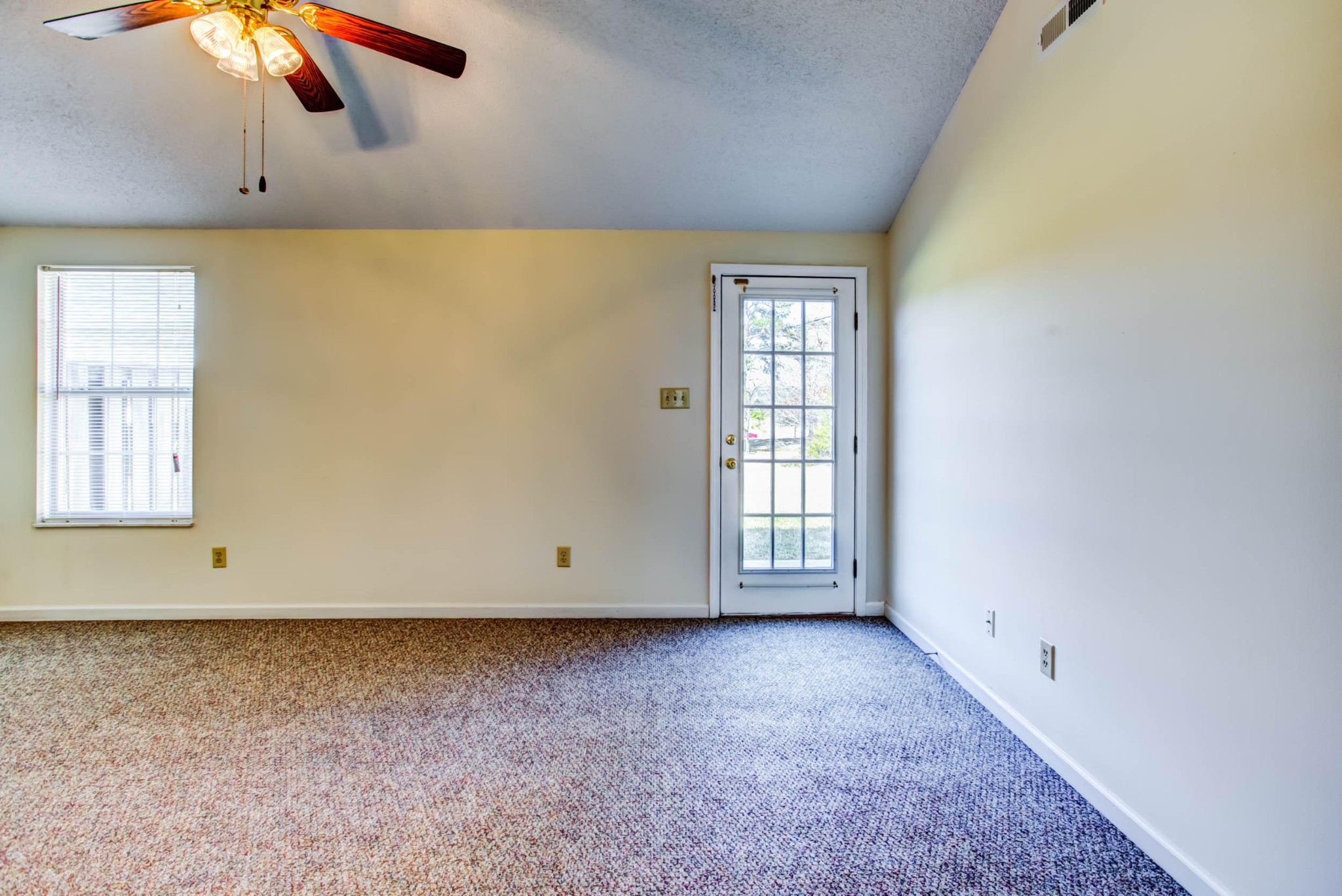 1917 Wellbridge Way Powell, TN 37849 - Photo 14 of 19 an empty room with a window