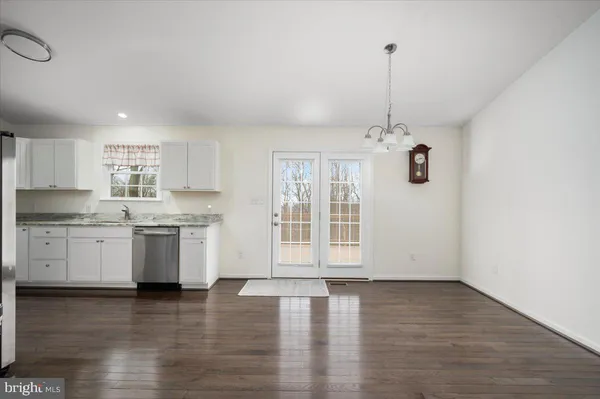 $444,900 | 25 Deer Trail Road, Front Royal, VA 22630