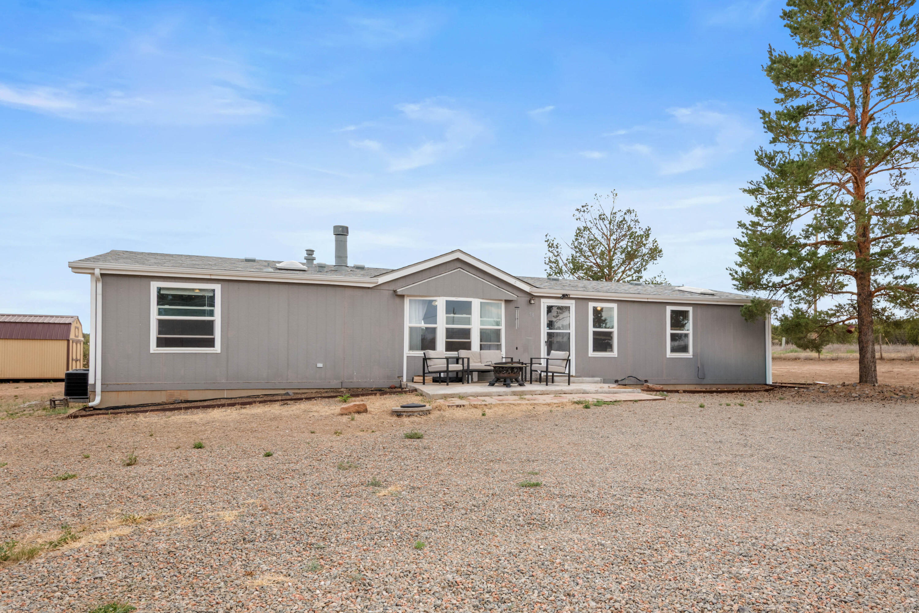98 Mustang Road Edgewood, NM 87015 - Photo 3 of 26 Gallery Image 3
