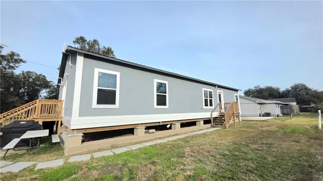 $1,800 | 115 Apricot Street, Unit B, Belle Chasse, LA 70037