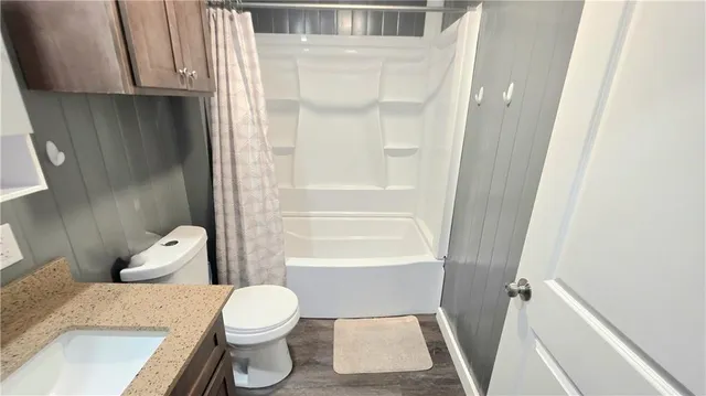 $1,800 | 115 Apricot Street, Unit B, Belle Chasse, LA 70037