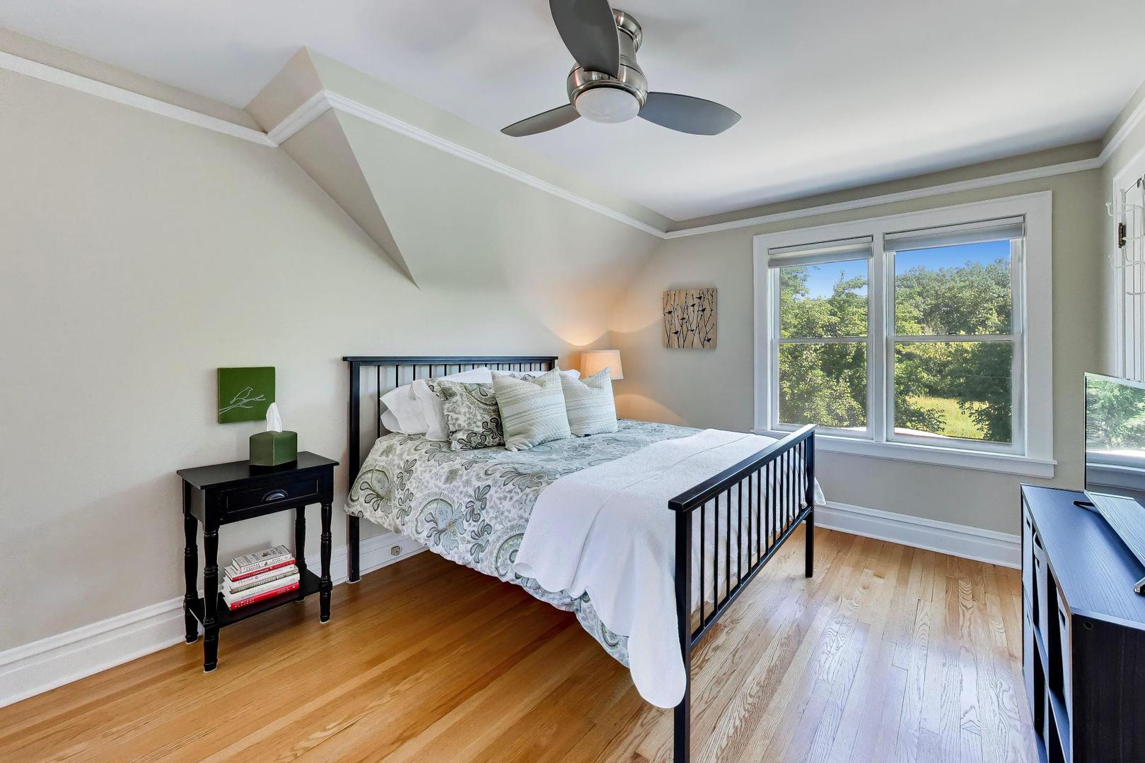 6308 North Indian Road Chicago, IL 60646 - Photo 23 of 45 Gallery Image 23