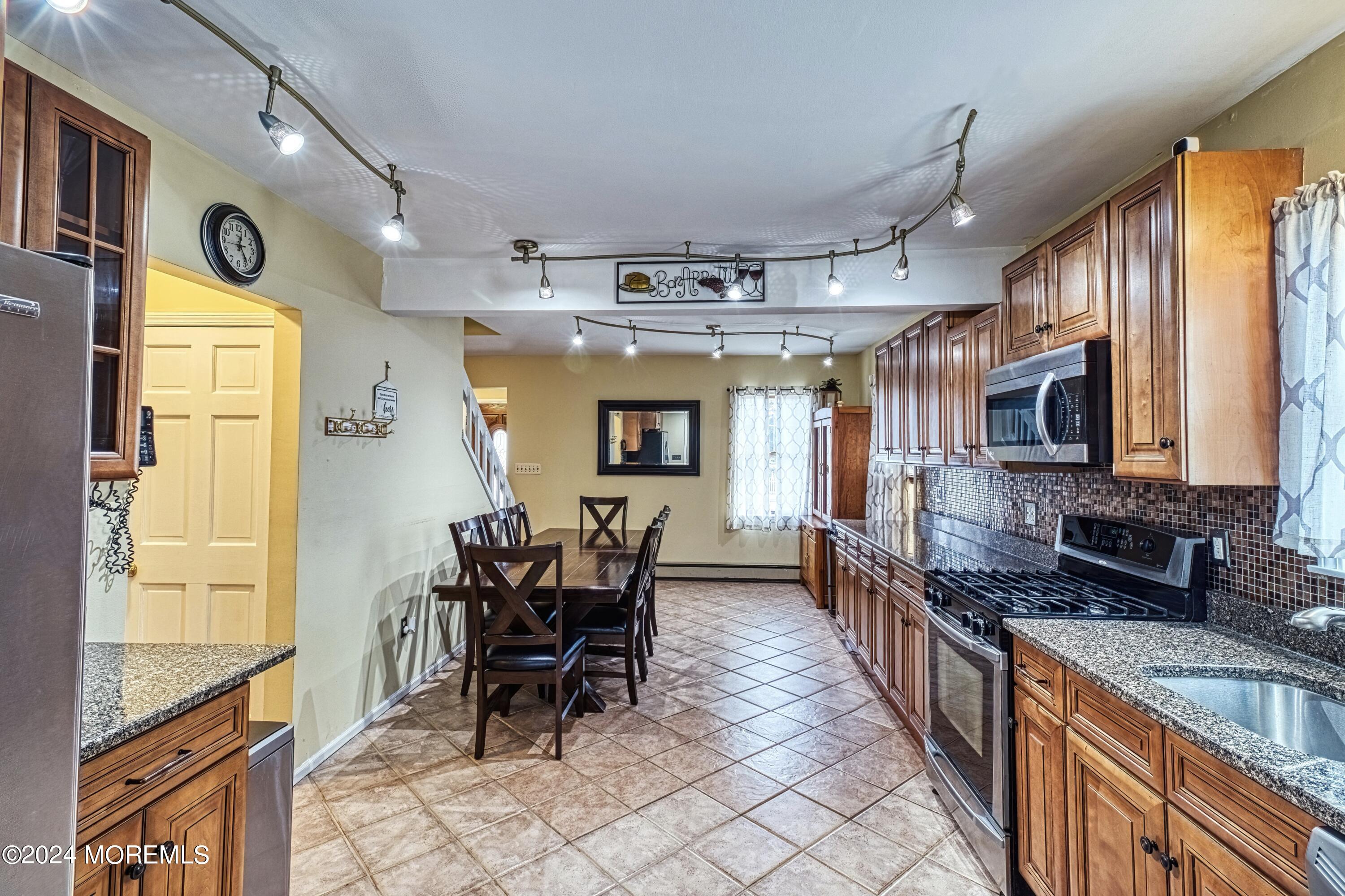 1015 Beaver Dam Road Point Pleasant, NJ 08742 - Photo 9 of 47 33beaverdamrd1015