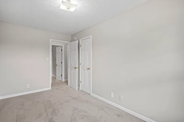 $1,295 | 202 Jenna Avenue, Oak Grove, KY 42262